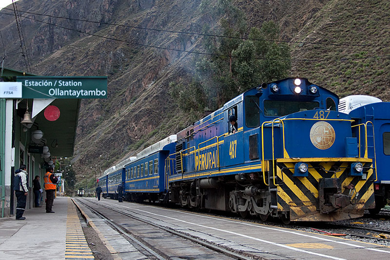 Estación del Tren a Machupicchu en Ollantaytambo