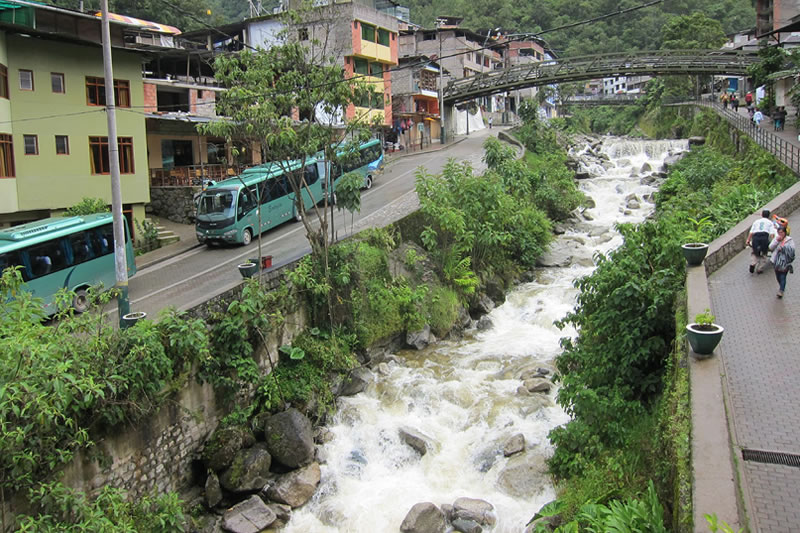 Bus Consettur da Aguas Calientes a Macchu Picchu
