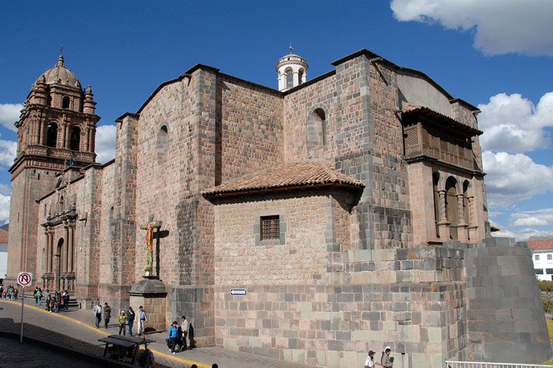 Vista del templo de Santo Domingo, parte del city tour