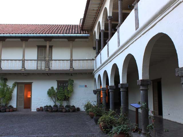 Casa Cabrera