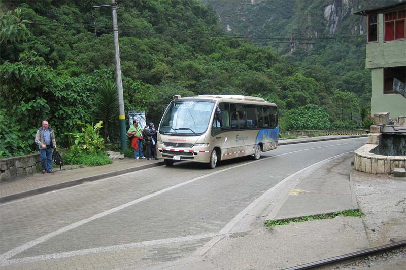 Ônibus Aguas Calientes-Machu Picchu