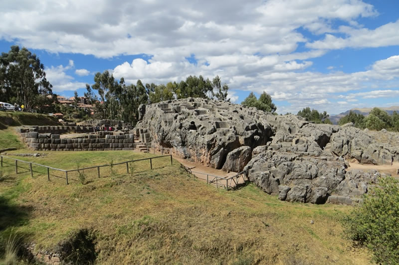 recinto qenqo cusco