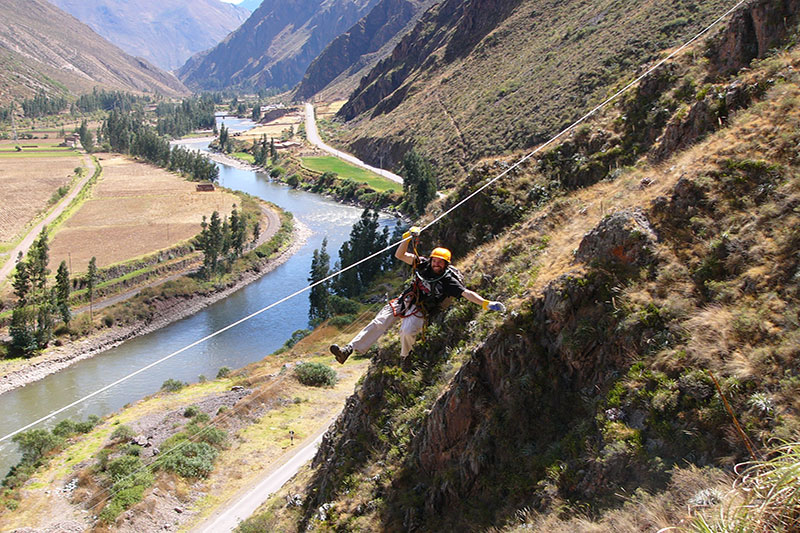 Tirolesa no Vale Sagrado dos Incas