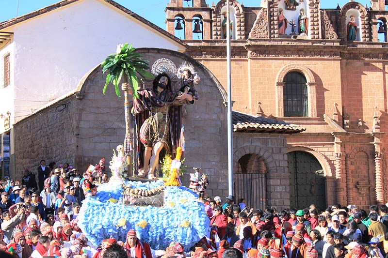 Salida de los Santos en el Corpus Christi