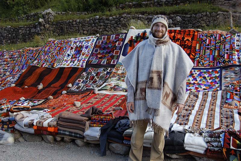 Comprando en en Valle Sagrado de los Incas