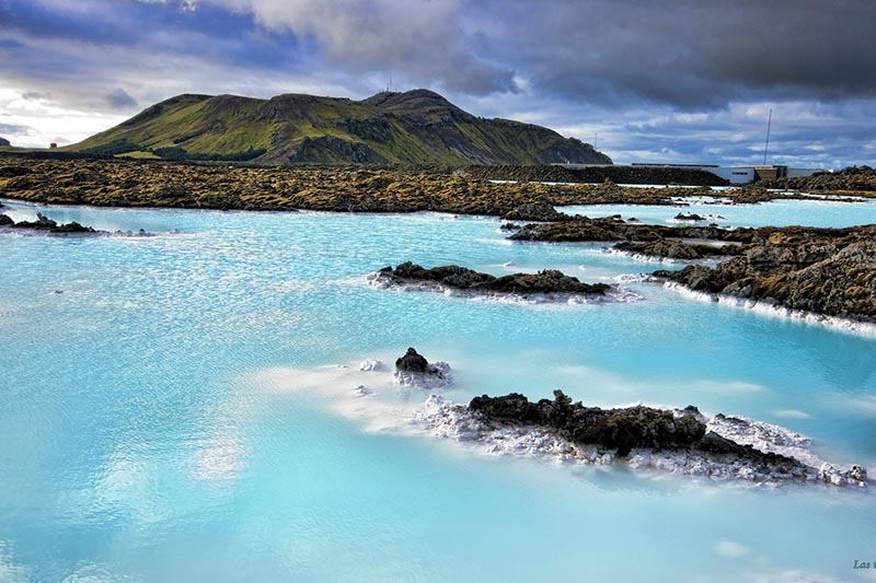 Vista de la Laguna Azul en Islandia