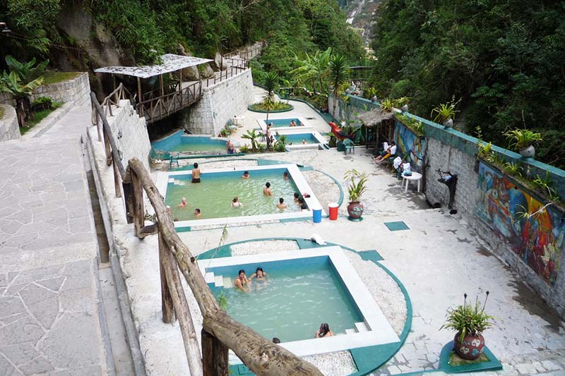 Vista de los baños termales de Aguas Calientes