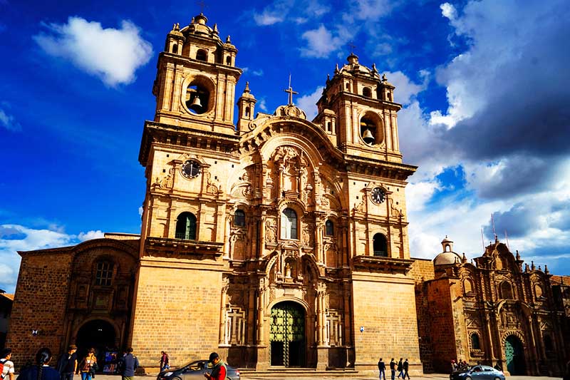 Vista del templo de la Compañía de Jesús