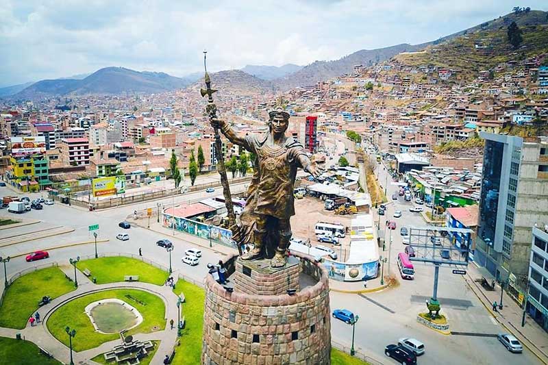 Monumento inca Pachacutec vista desde el aire