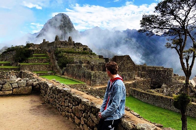 Vista de las calles de Machu Picchu