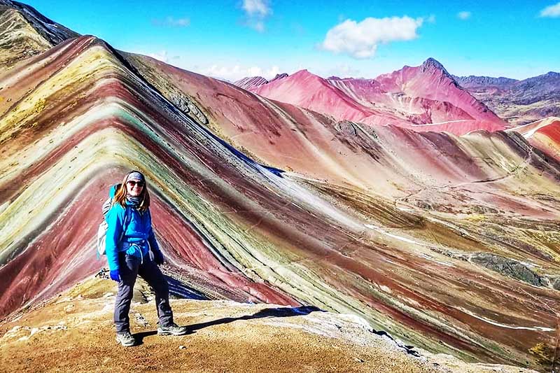 Tourist im Berg 7 Farben