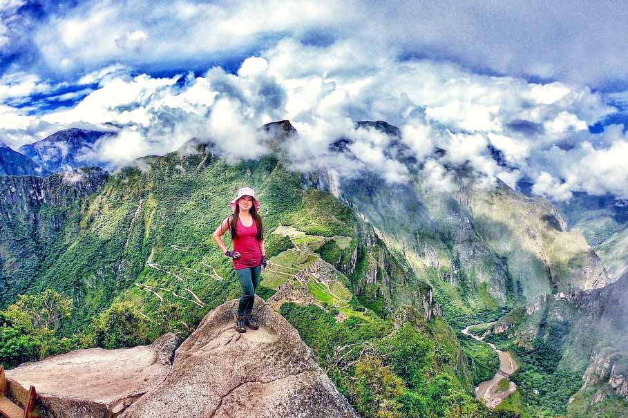 No topo da montanha Waynapicchu