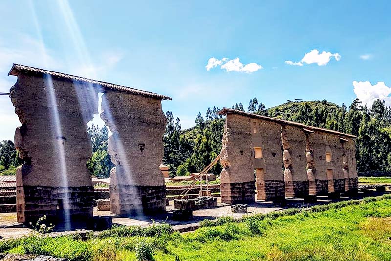 O templo de Huiracocha em Raqchi