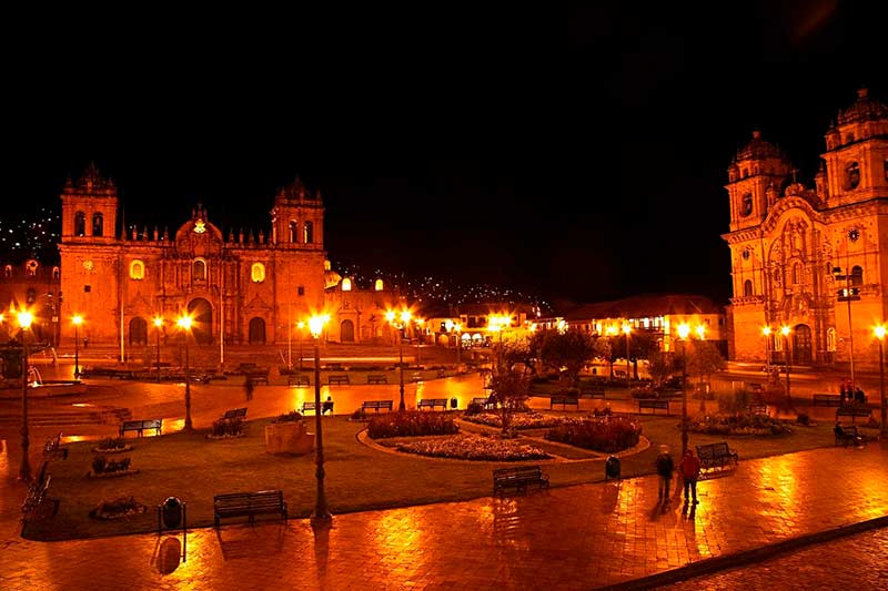 Plaza de Armas de Noche