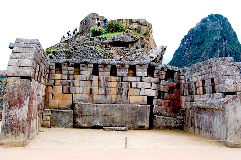 Plaza Sagrada - Machu Picchu