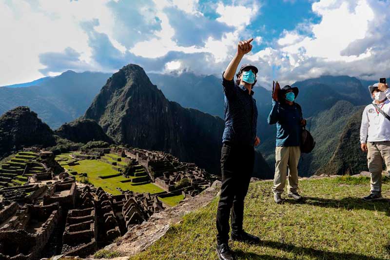 Tourists in Cusco photos