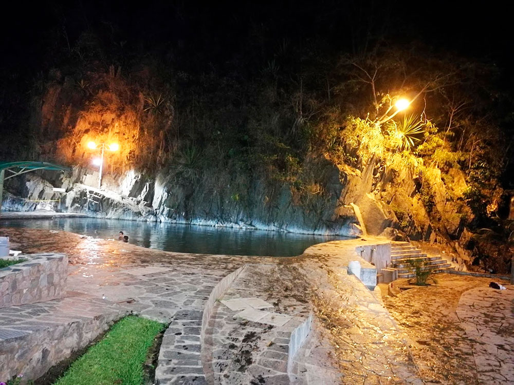 Cocalmayo hot springs night