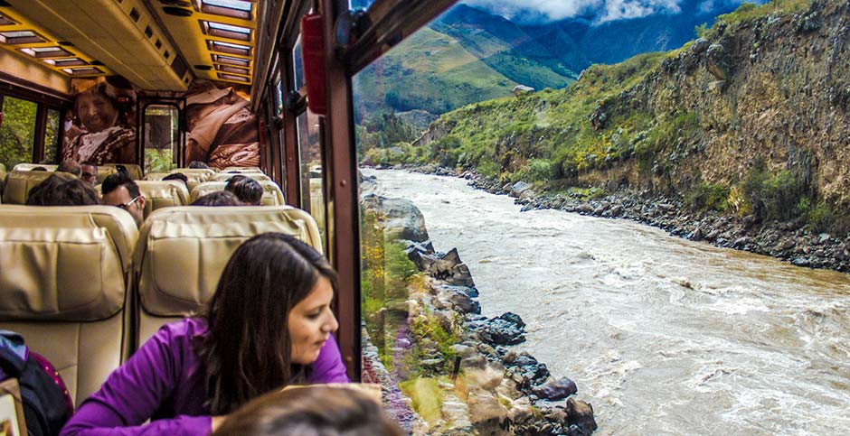 Tren vistadome Perurail