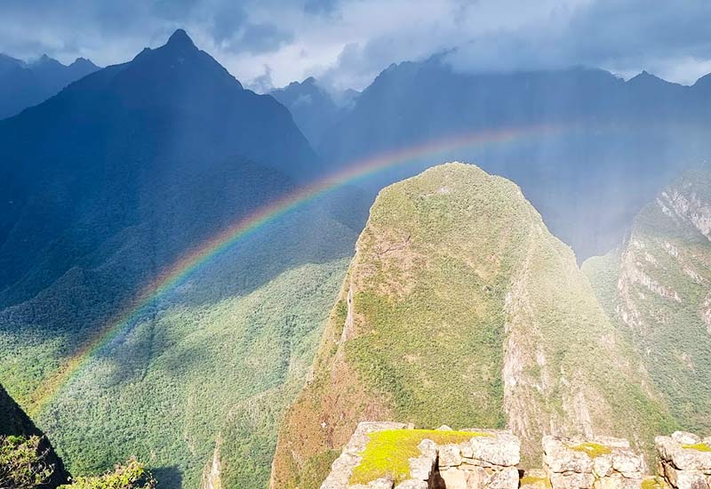Machu Picchu Arco Iris Montaña Putucusi