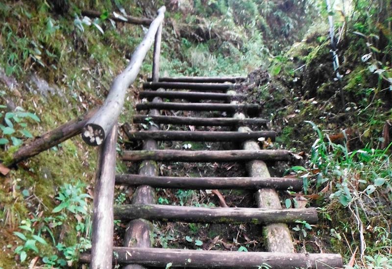 Escadas de madeira de Huayna Picchu