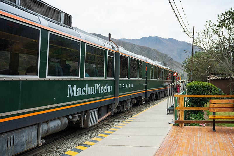 Ollantaytambo train station