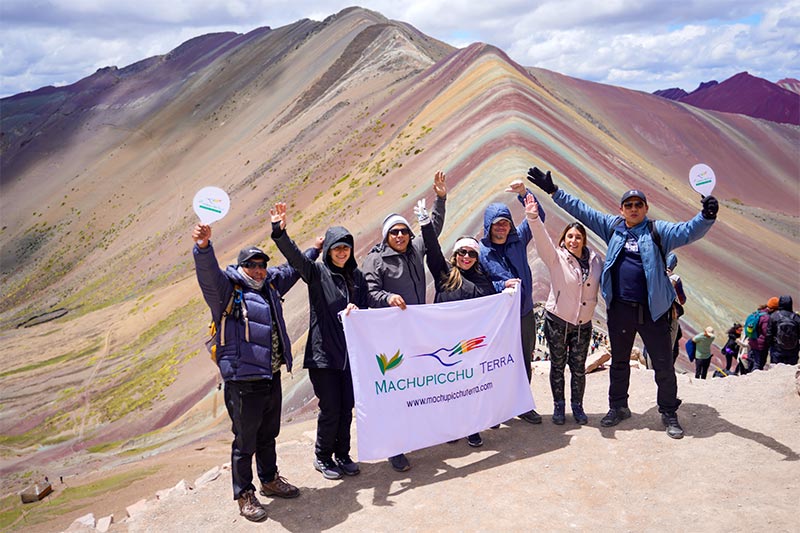 Visitando la Montaña de los 7 Colores