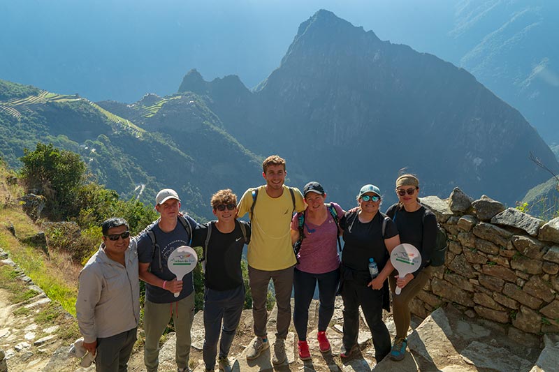 Finalizando a Trilha Inca - Machu Picchu ao fundo