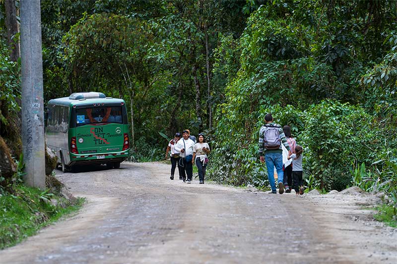 Camino a la ciudadela Inca de Machu Picchu a pie