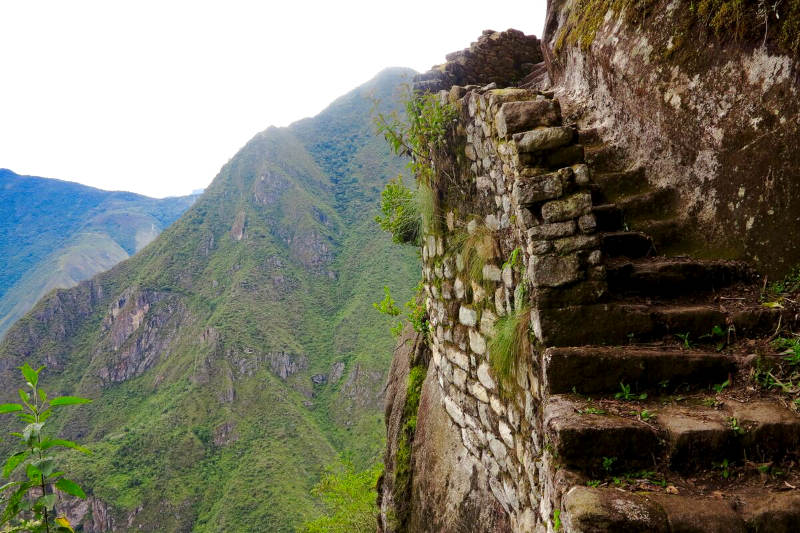 Asi es el camino hacia la montaña Huayna Picchu