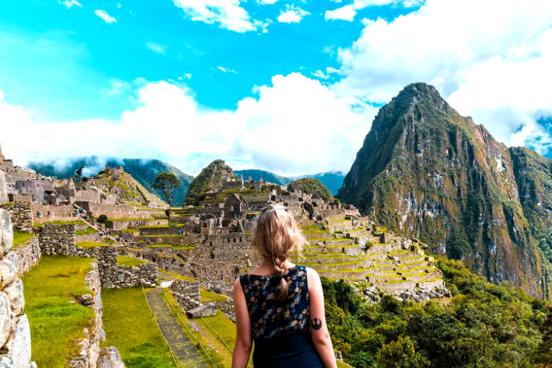Turista en Machu Picchu