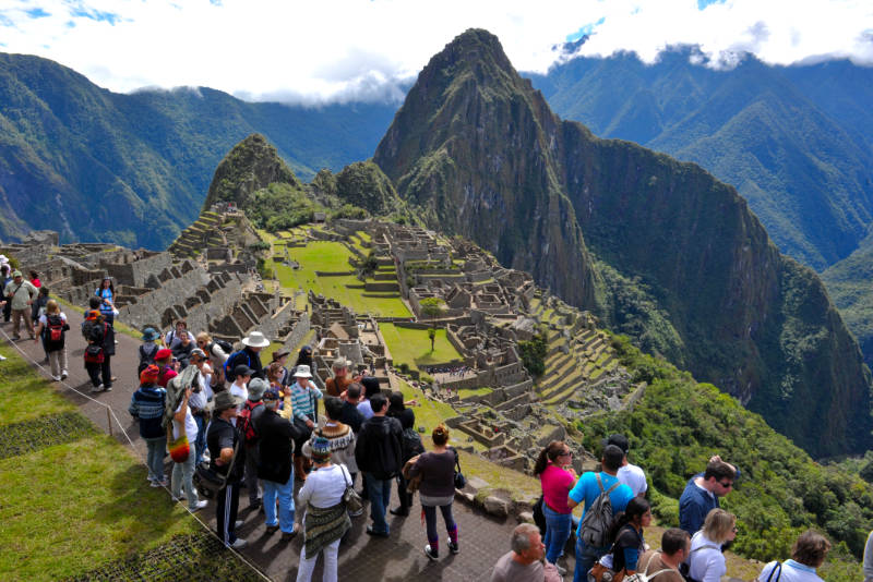 Crowds of visitors at Machu Picchu
