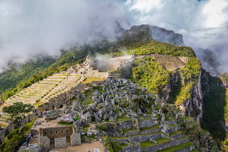 Terrazas en las ruinas incas de Machu Picchu