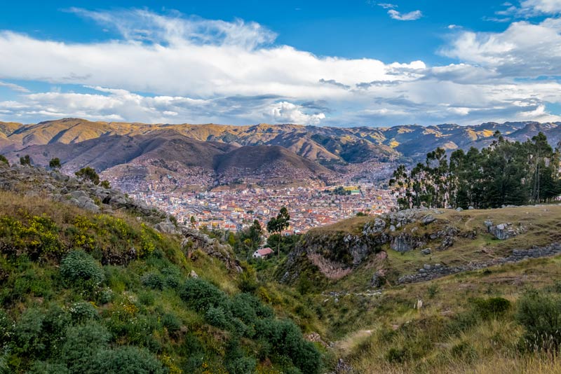Vista a la ciudad de Cusco desde Qenqo