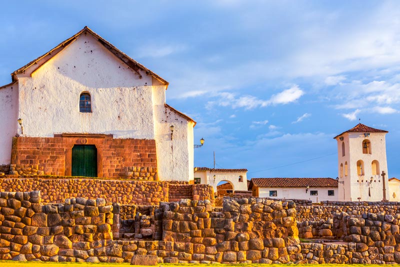 Iglesia colonial de Chinchero