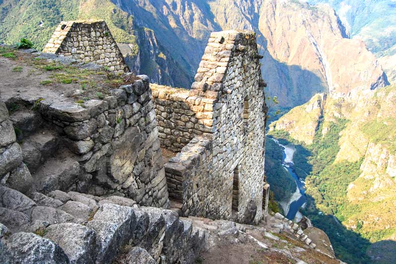 Escaleras de la muerte en el camino a Huayna Picchu