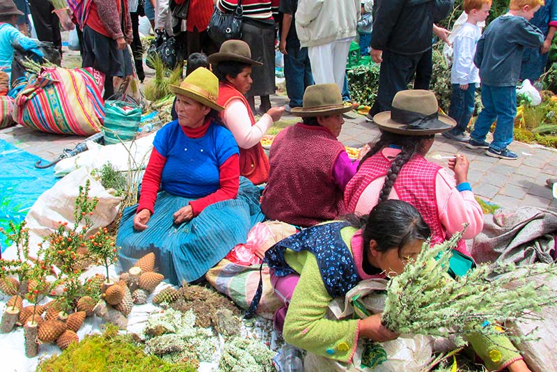 Venda de produtos no Santurantikuy