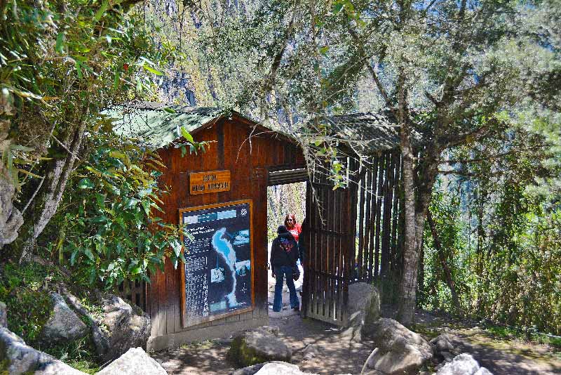 Entrada a la montaña Huayna Picchu